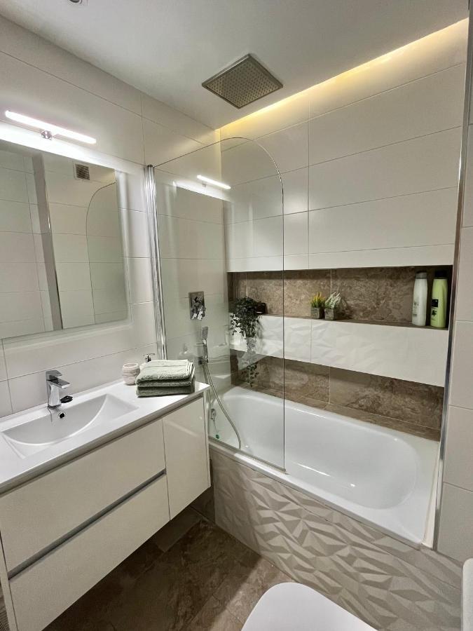 Apartamento Y Parking Армілья Екстер'єр фото